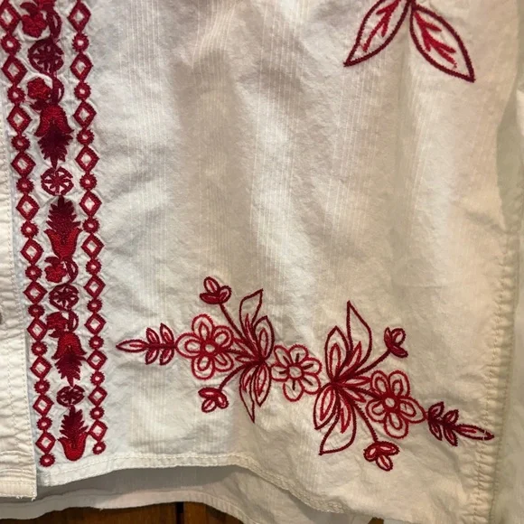 We The Free Spring Refresh Vacation Shirt, Embroidered, Small, Boho Cottage - Picture 9 of 15